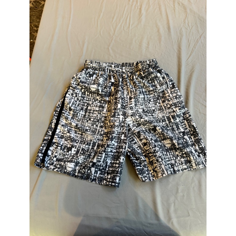 Nike Dri-FIT Boys XL Black White Abstract Geometric Grid Athletic Shorts